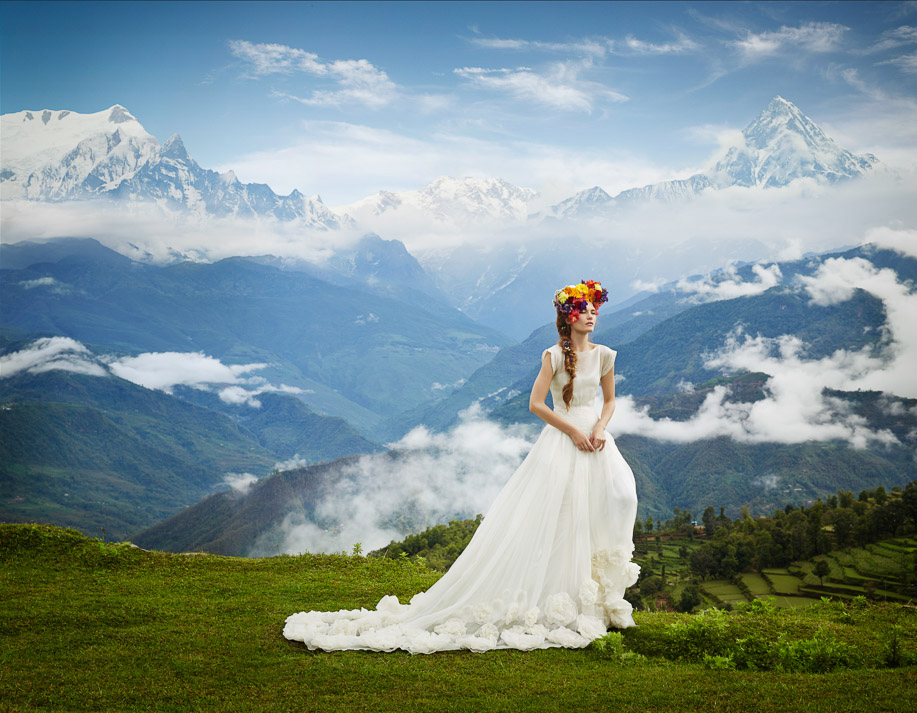 561-002-leila-mountainview-w8-layers-by-erik-almas-advertising-and-editorial-photographer
