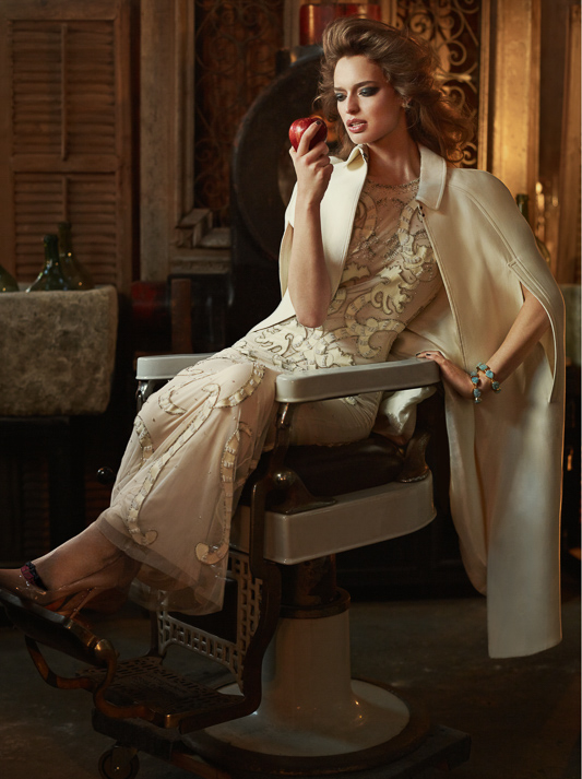 561-016-genlux-wine-apple-final-by-erik-almas-advertising-and-editorial-photographer